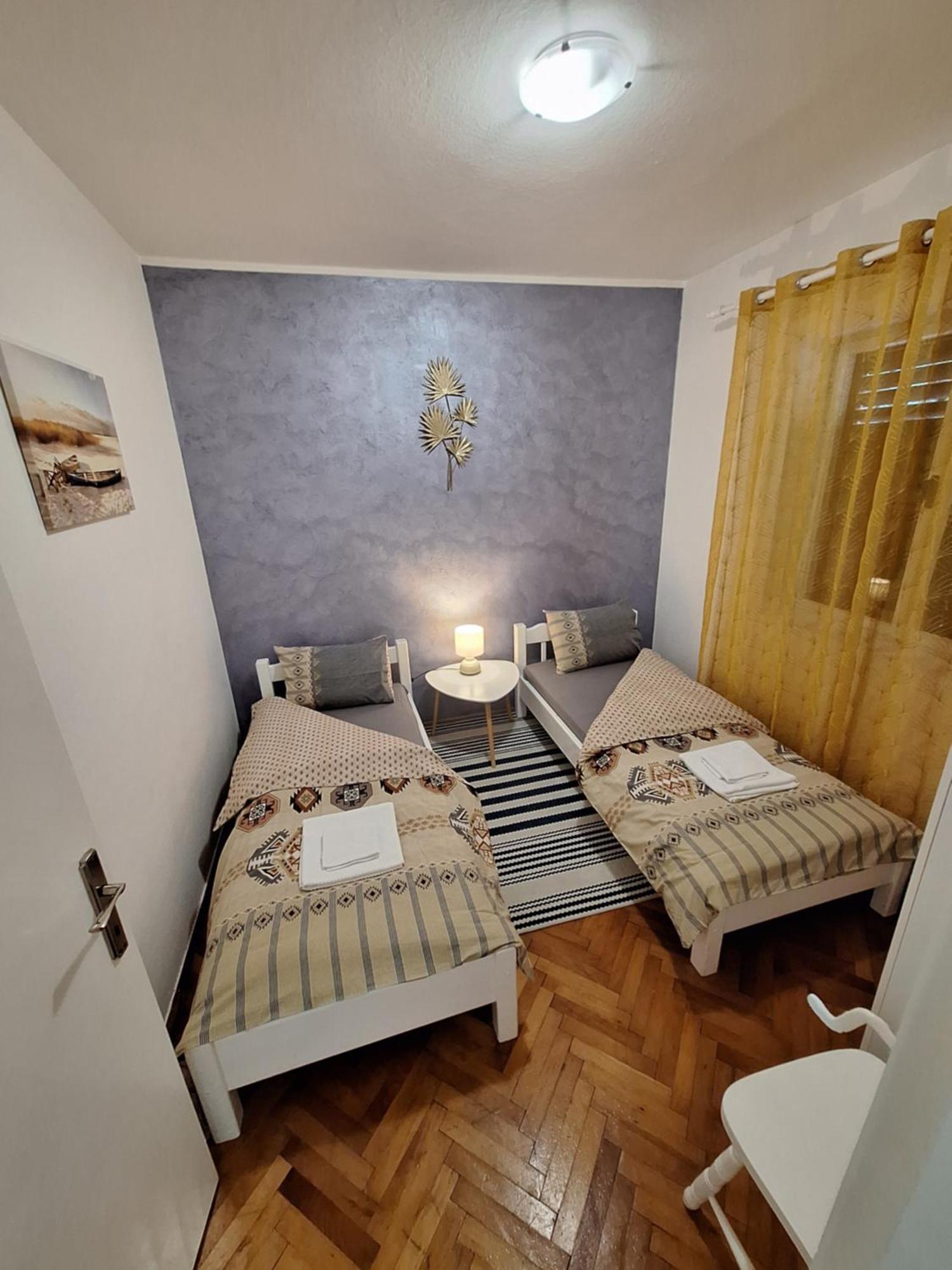 Red House Apartment Kotor Exterior foto